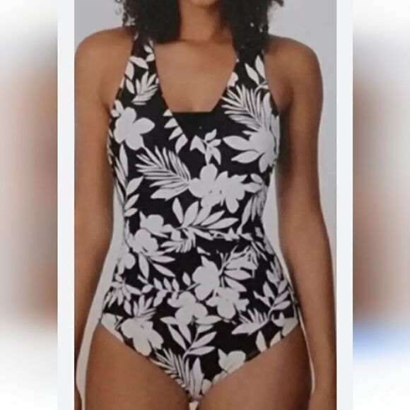 Land's End swimsuit 🩱, size M - Picture 1 of 4